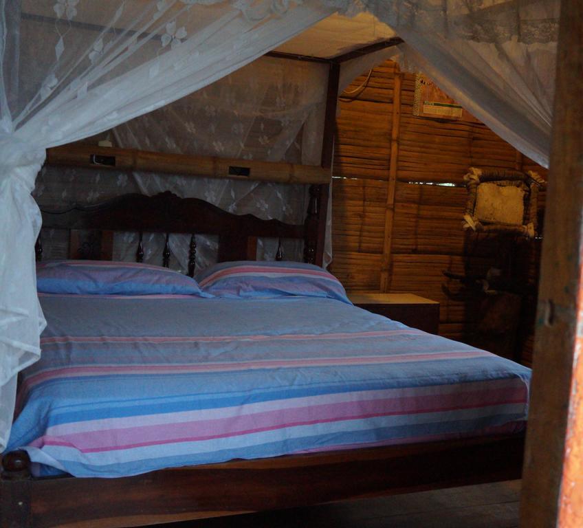 Hostal Monte Libano Пуэрто-Лопес Номер фото