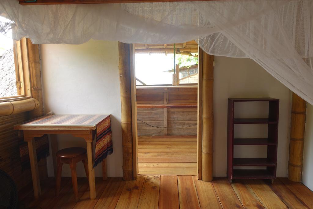 Hostal Monte Libano Пуэрто-Лопес Экстерьер фото